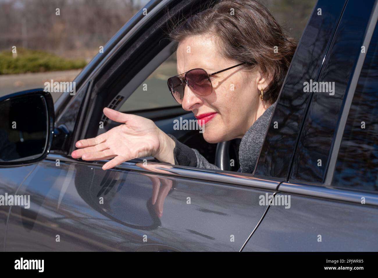 Woman in drivers seat of her car hi-res stock photography and images ...