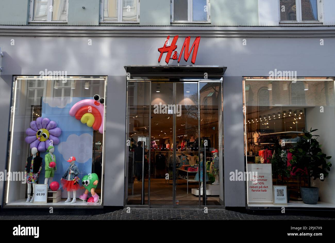 /Denmark/04 April 2023/Swedish retail store H&M on in danish capital Copenhagen . (Photo.Francis Joseph Dean/Dean Pictures Stock Photo - Alamy