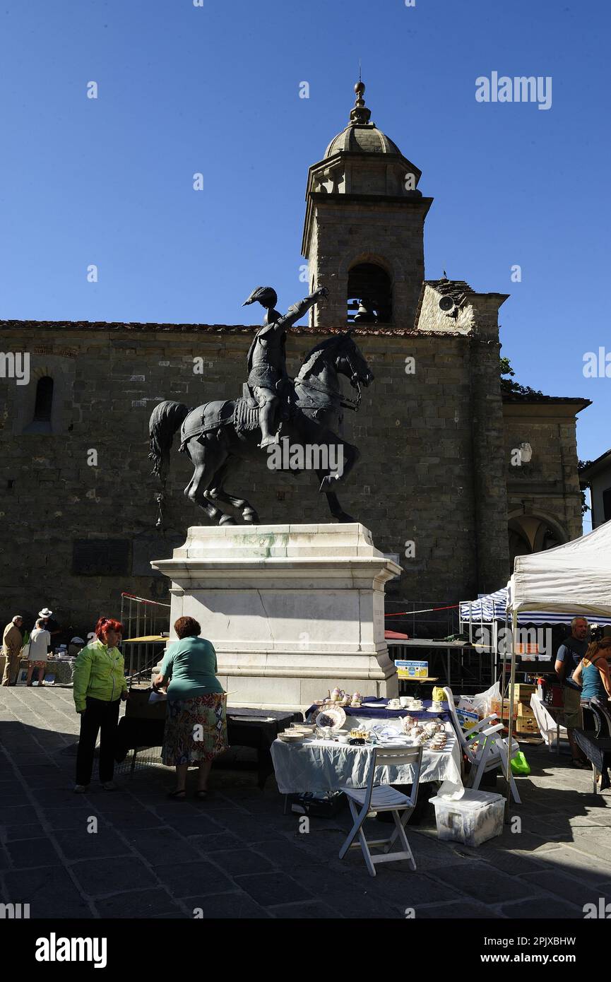 The monument to the condottiero Francesco Ferrucci, who became famous