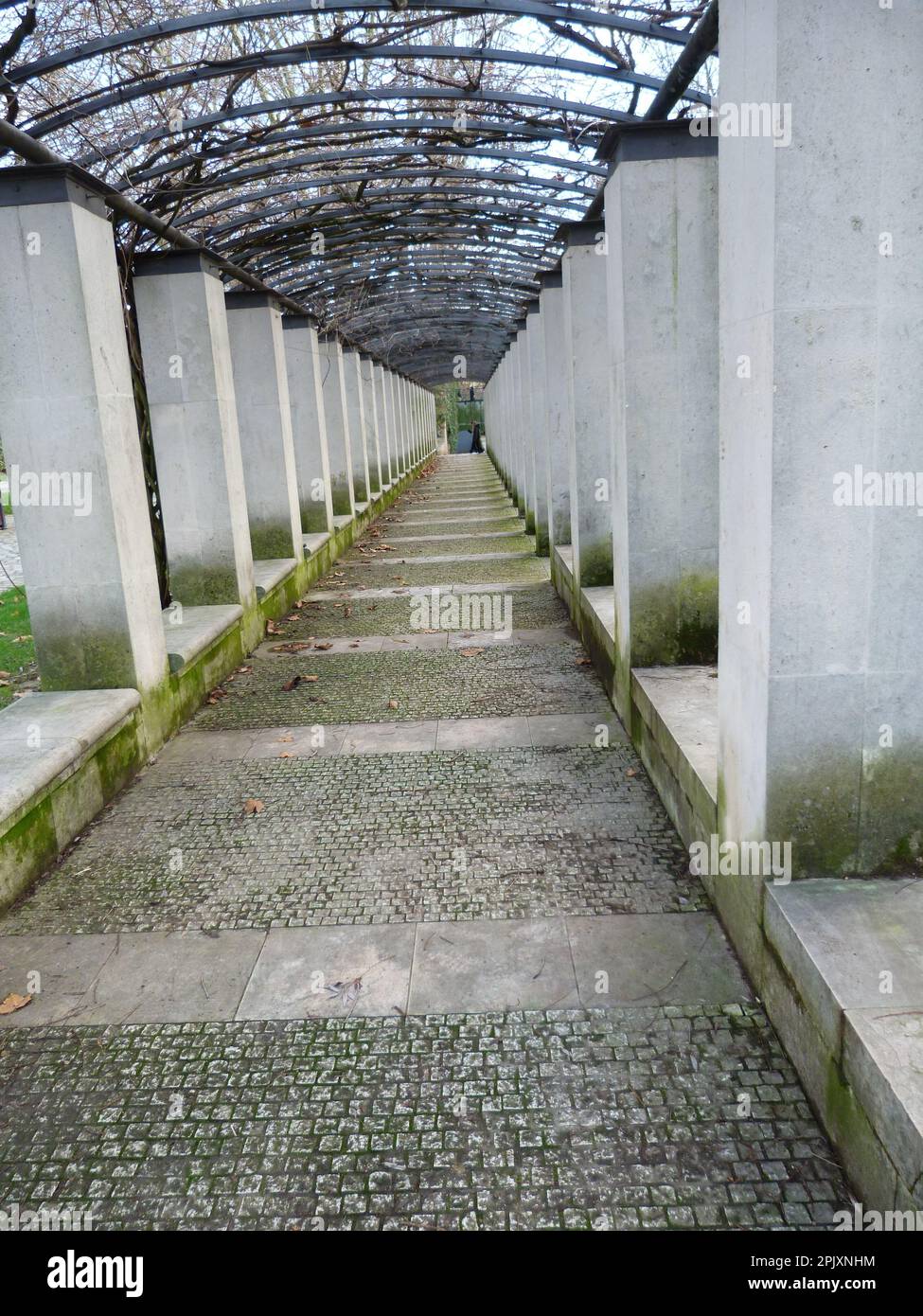 PARC DE BERCY À PARIS 12 . FRANCE Stock Photo - Alamy