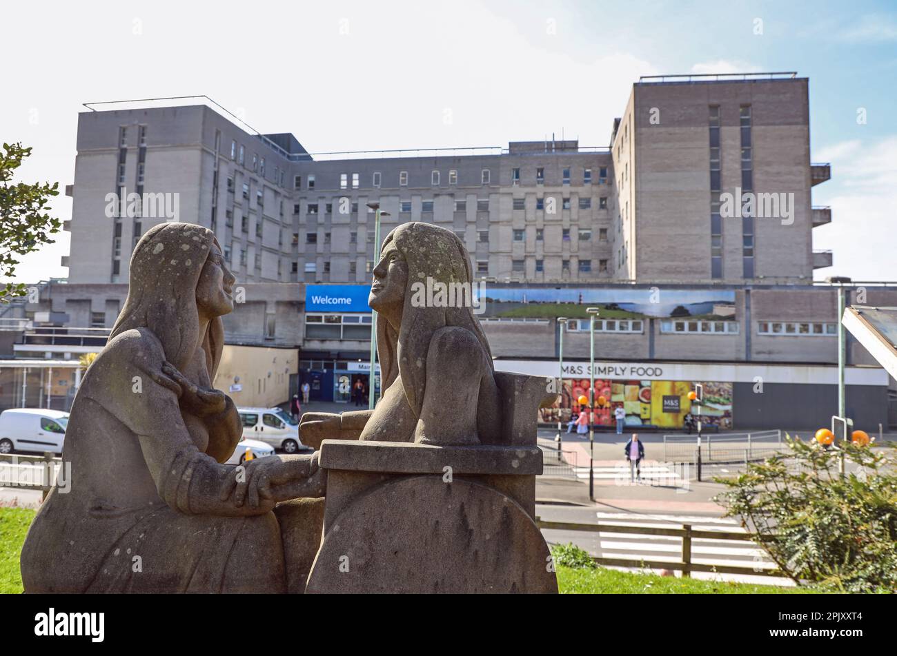 The main entrance to Derriford Hospital Plymouth Stock Photo Alamy