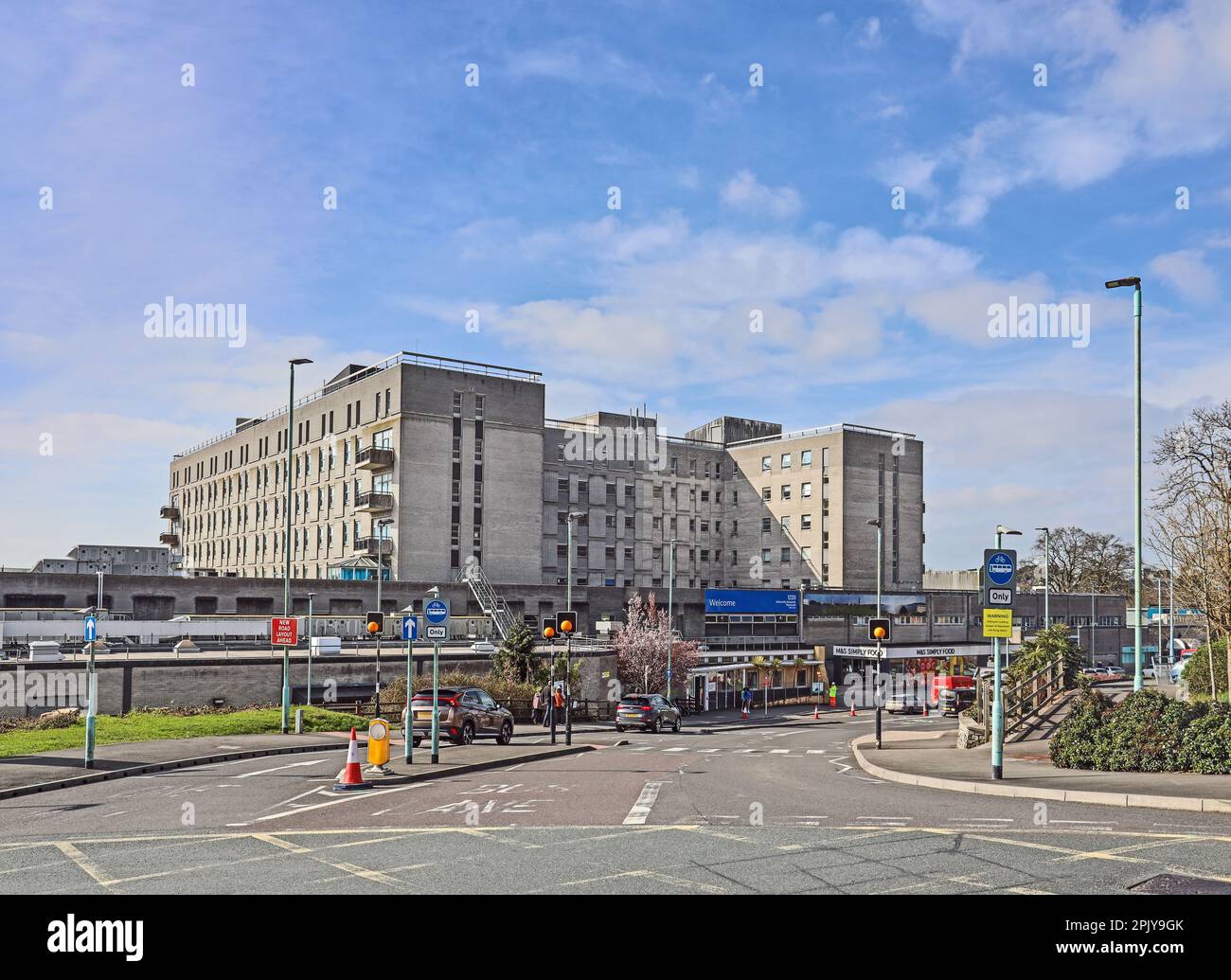 The main entrance to Derriford Hospital Plymouth Stock Photo Alamy