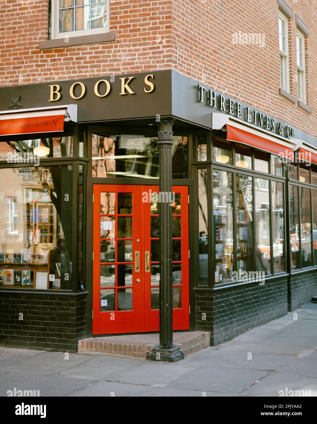 Three Lives & Company book store, Manhattan, New York Stock Photo Alamy