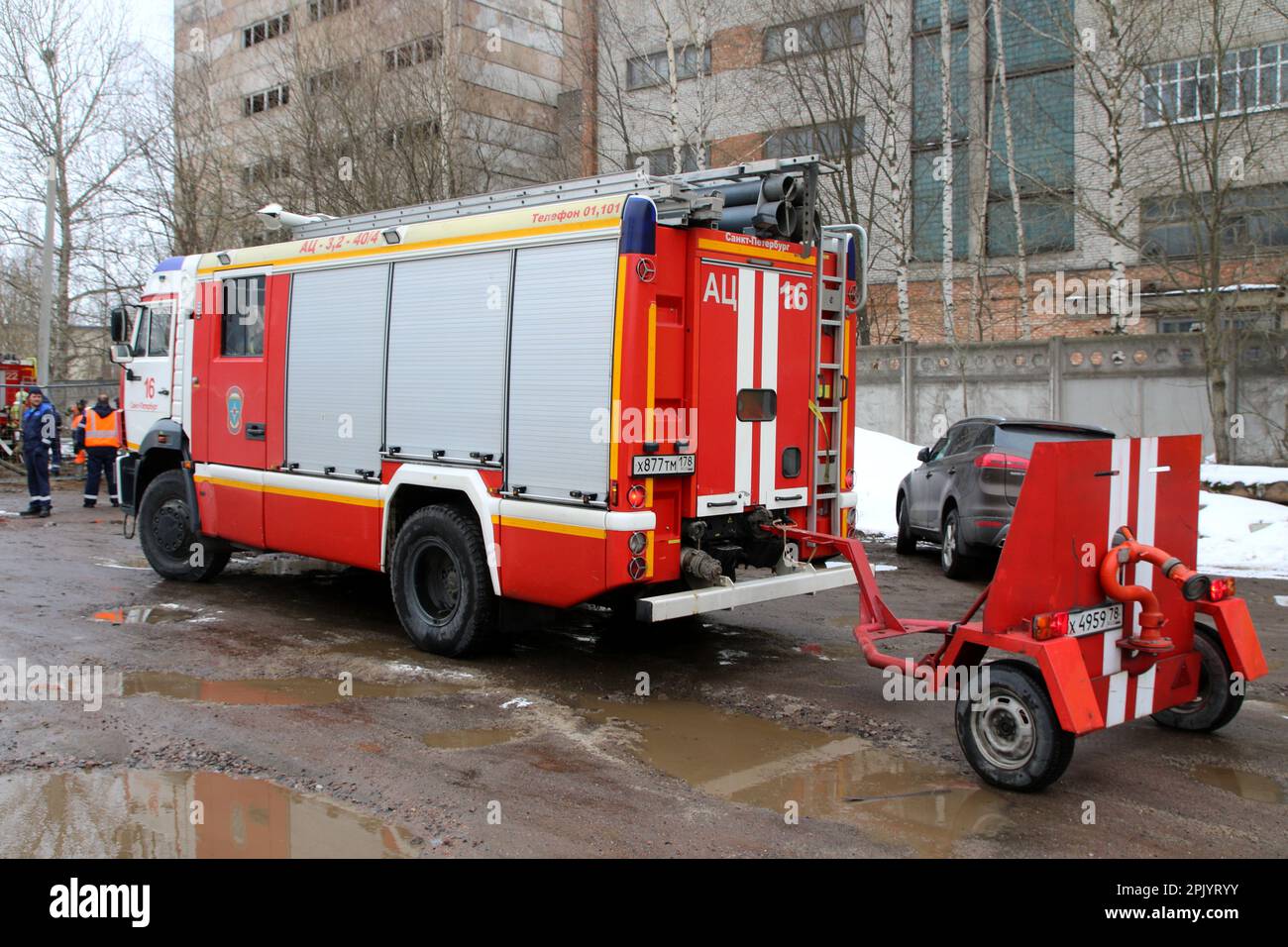 Russian Federation. SaintPetersburg. Waste paper passage, 5 building 3