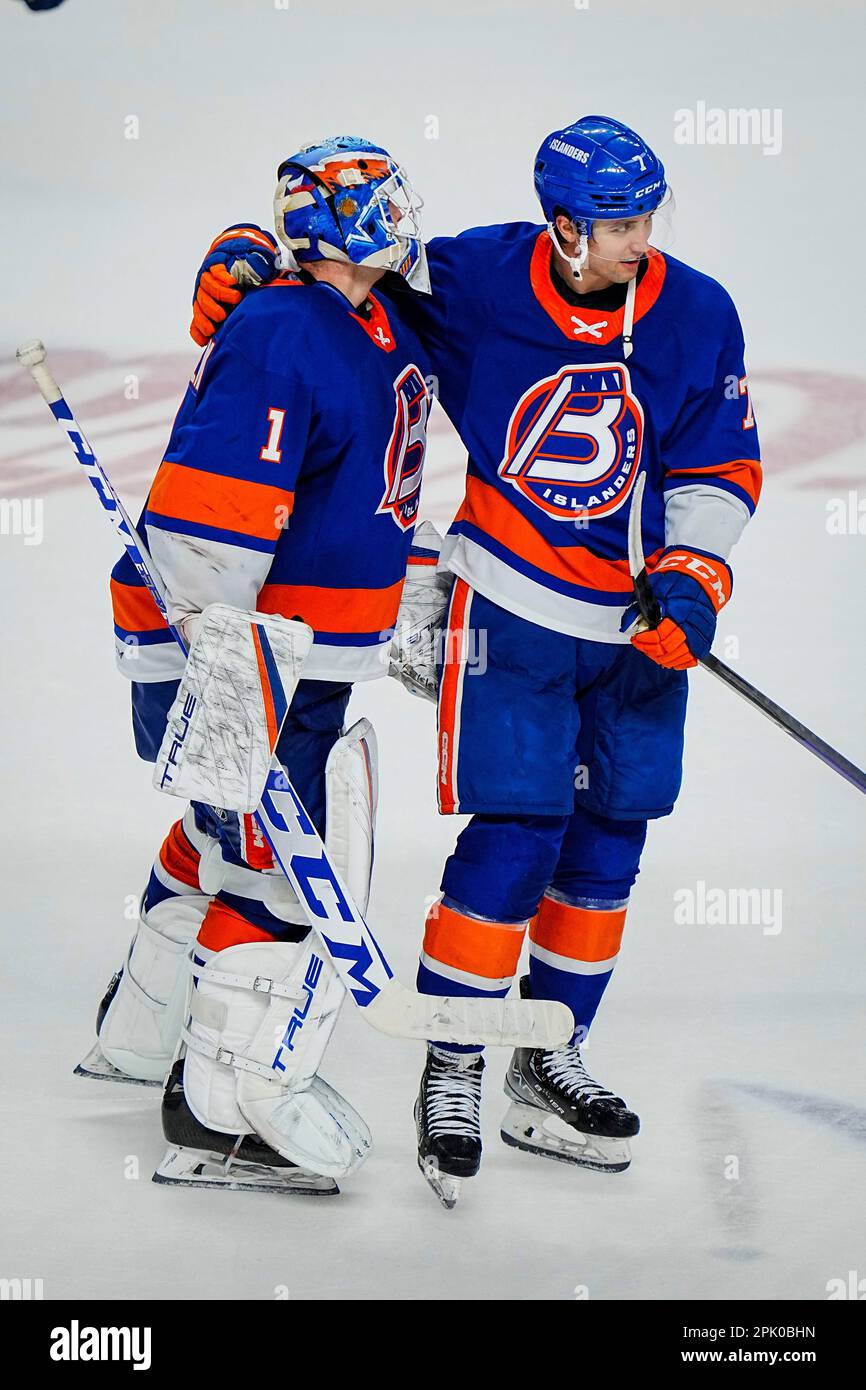 Islanders hockey hi-res stock photography and images - Page 2 - Alamy