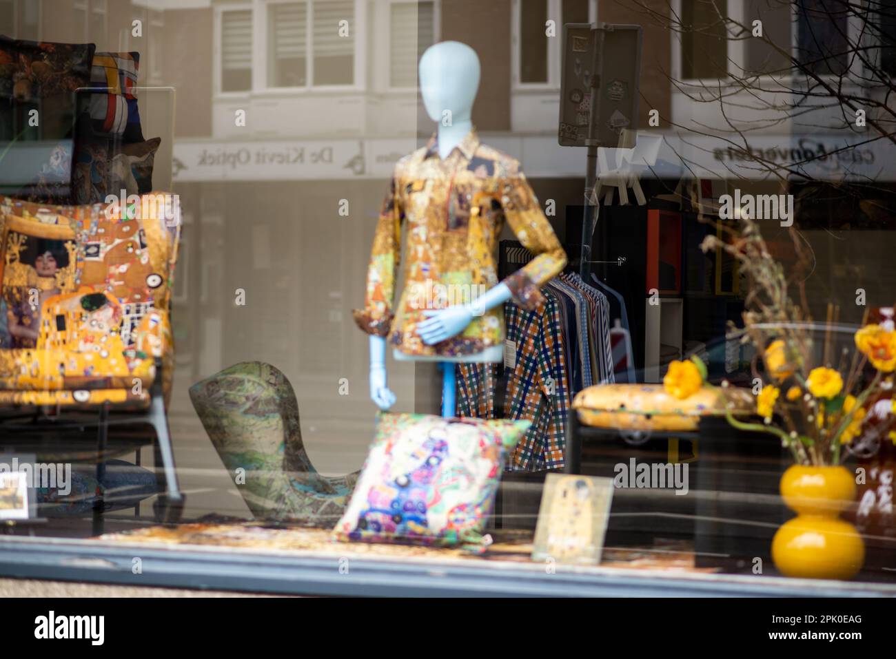 Luxury shopping rotterdam hi-res stock photography and images - Alamy