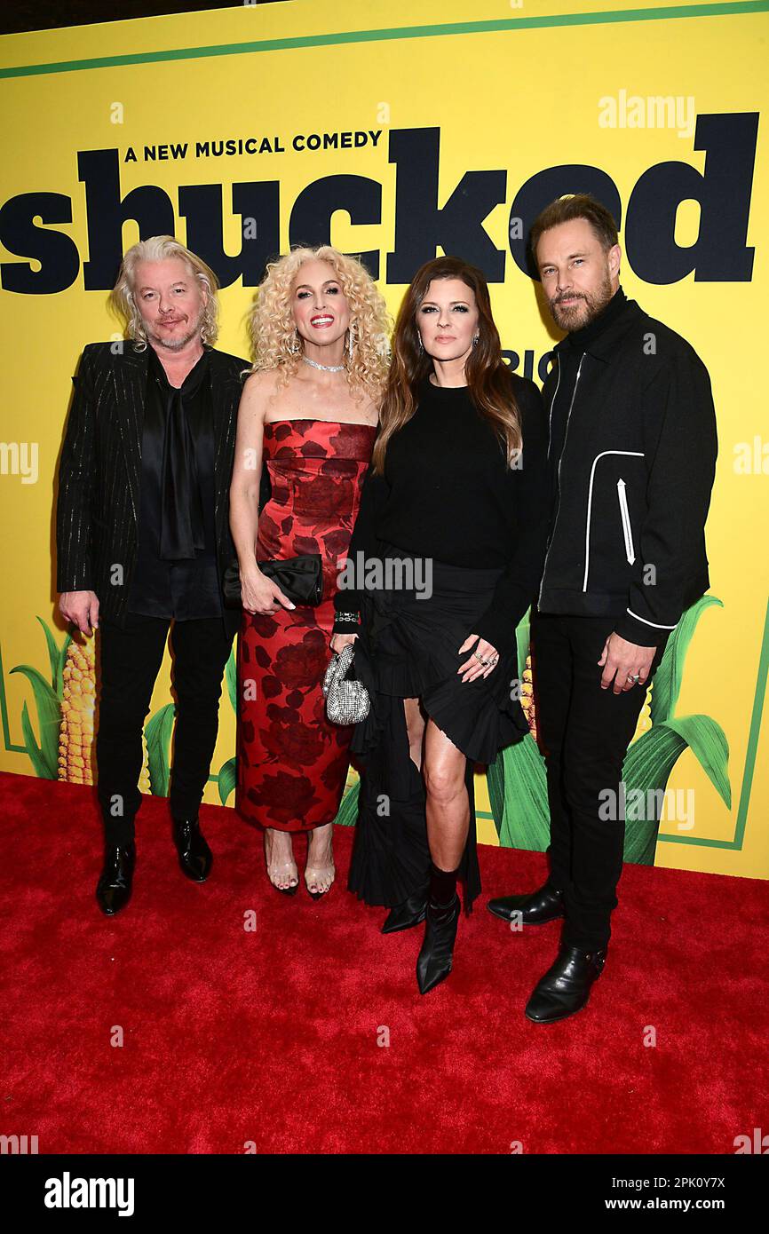 little-big-town-group-phillip-sweet-kimberly-schlapman-karen