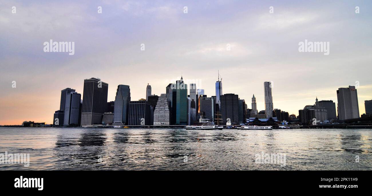 Brooklyn bridge park view hi-res stock photography and images - Alamy