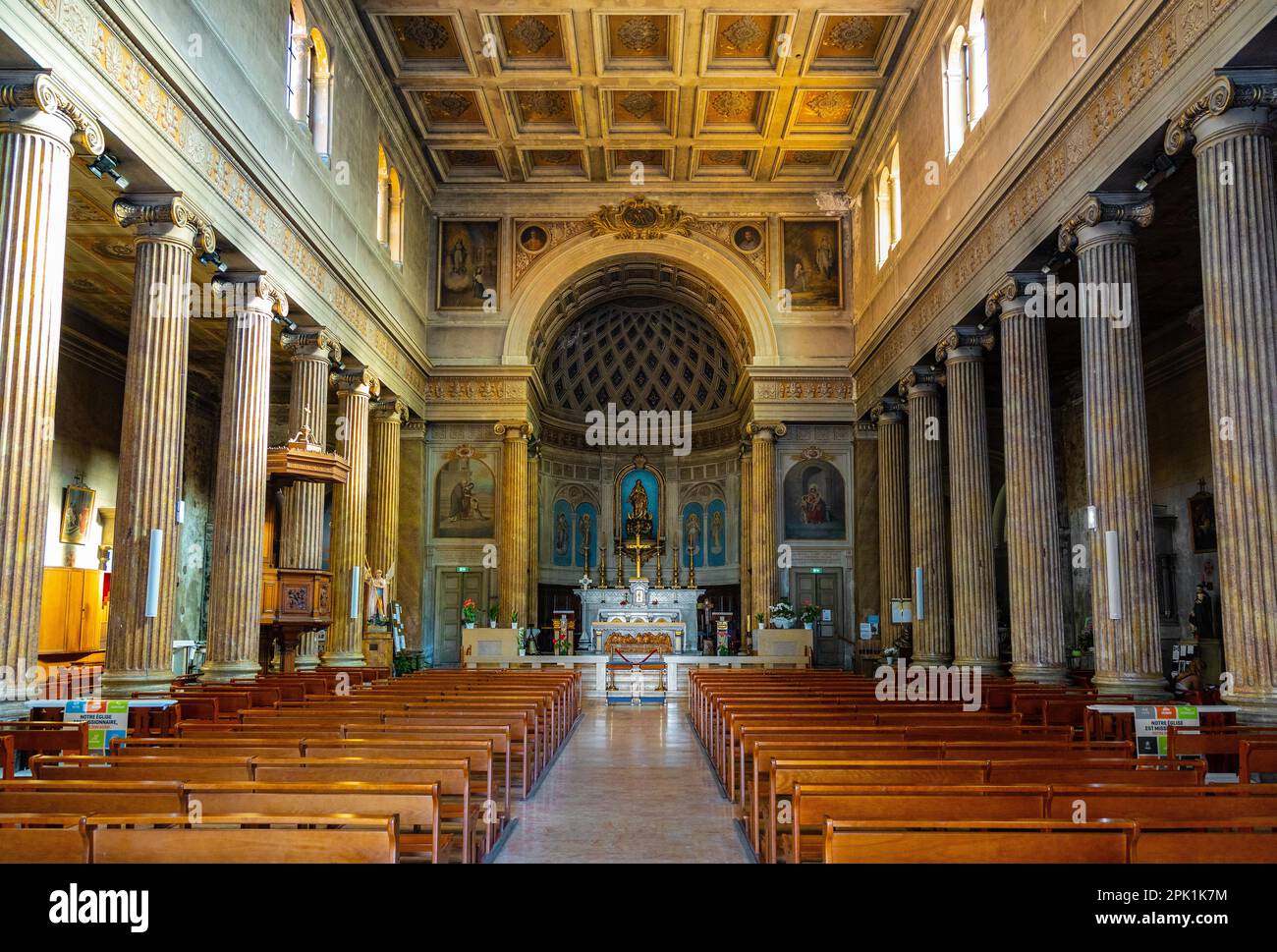 Nice, France - August 5, 2022: Main nave and altar of Our Lady of Port  Church Eglise Notre Dame du Port in historic Nice Port and yacht marina  Stock Photo - Alamy