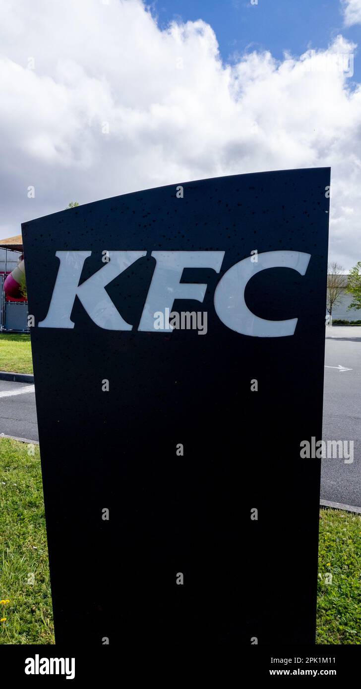 Bordeaux , Aquitaine France 04 02 2023 KFC sign logo store fastfood