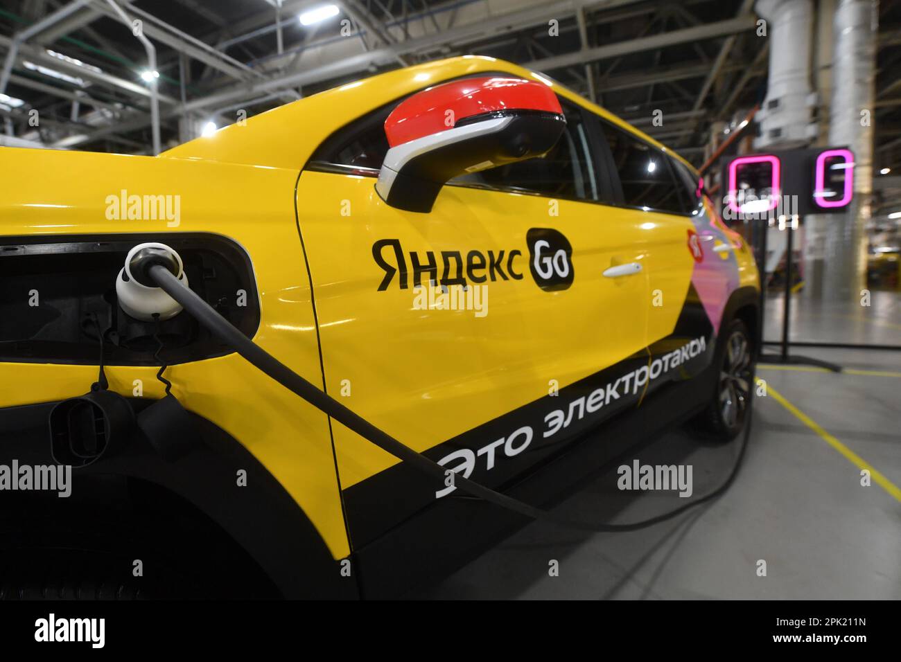 'Moscow. New electric vehicles 'Moskvich 3e' for electric taxis are ...