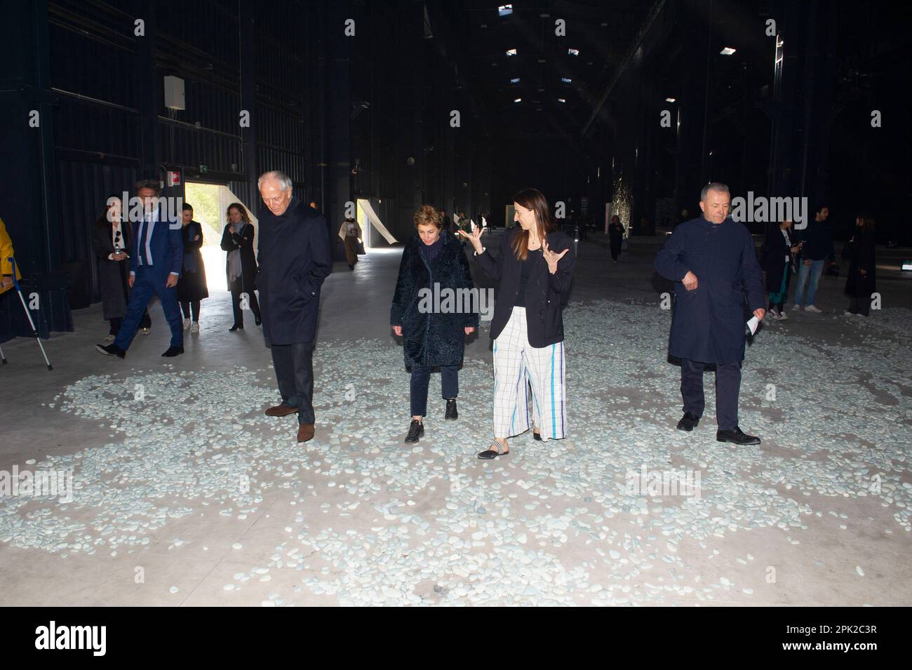 april 4, 2023 - Milano- Pirelli Hangar Bicocca mostra 'Grand Bal' dell'artista Ann Veronica Janssens. Nella foto da sx: Ilaria Tronchetti Provera, Mar Stock Photo