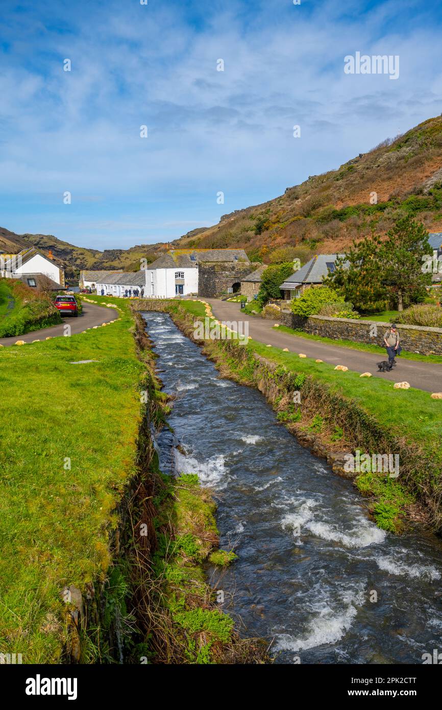 The river Valency flowing through the centre of Boscastle, Cornwall. Stock Photo