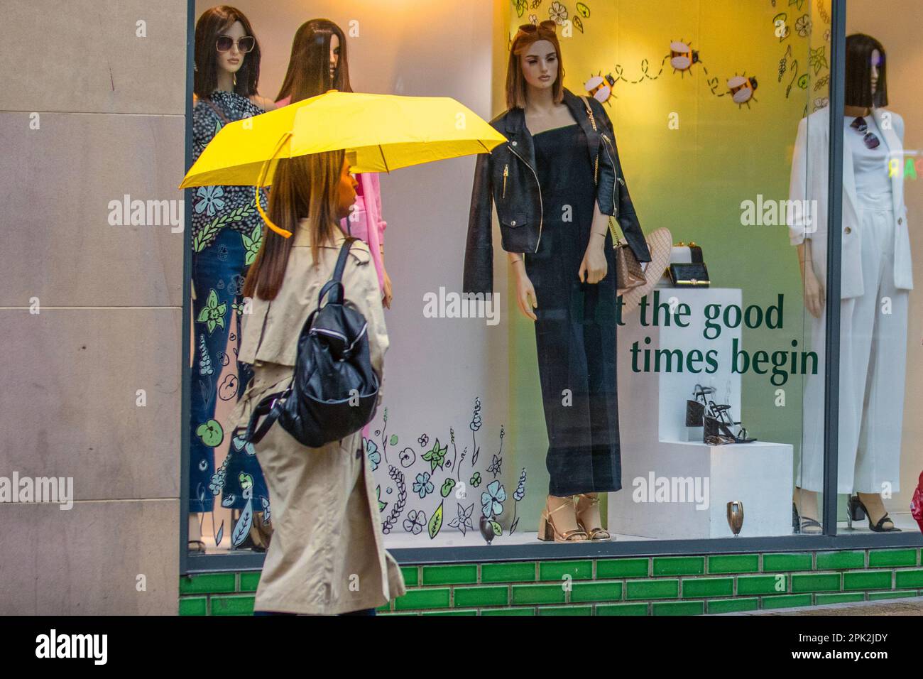 PRESTON, Lancashire. Uk Weather. Shops, shoppers, and people shopping ...