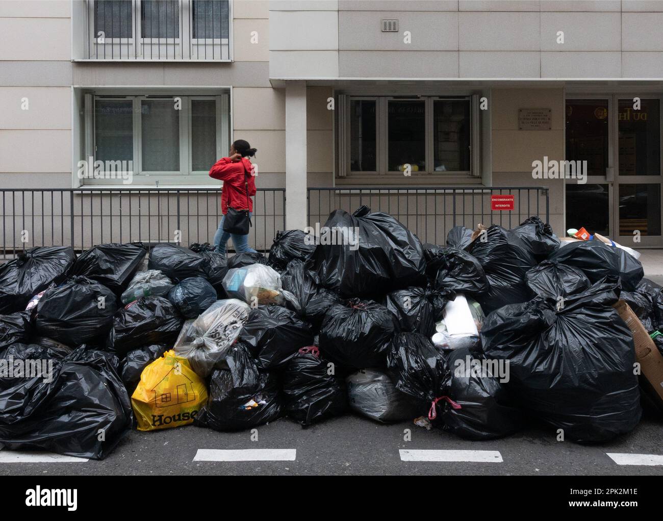 Accumulation of trash piles in Paris during the French garbage strikes Stock Photo Alamy