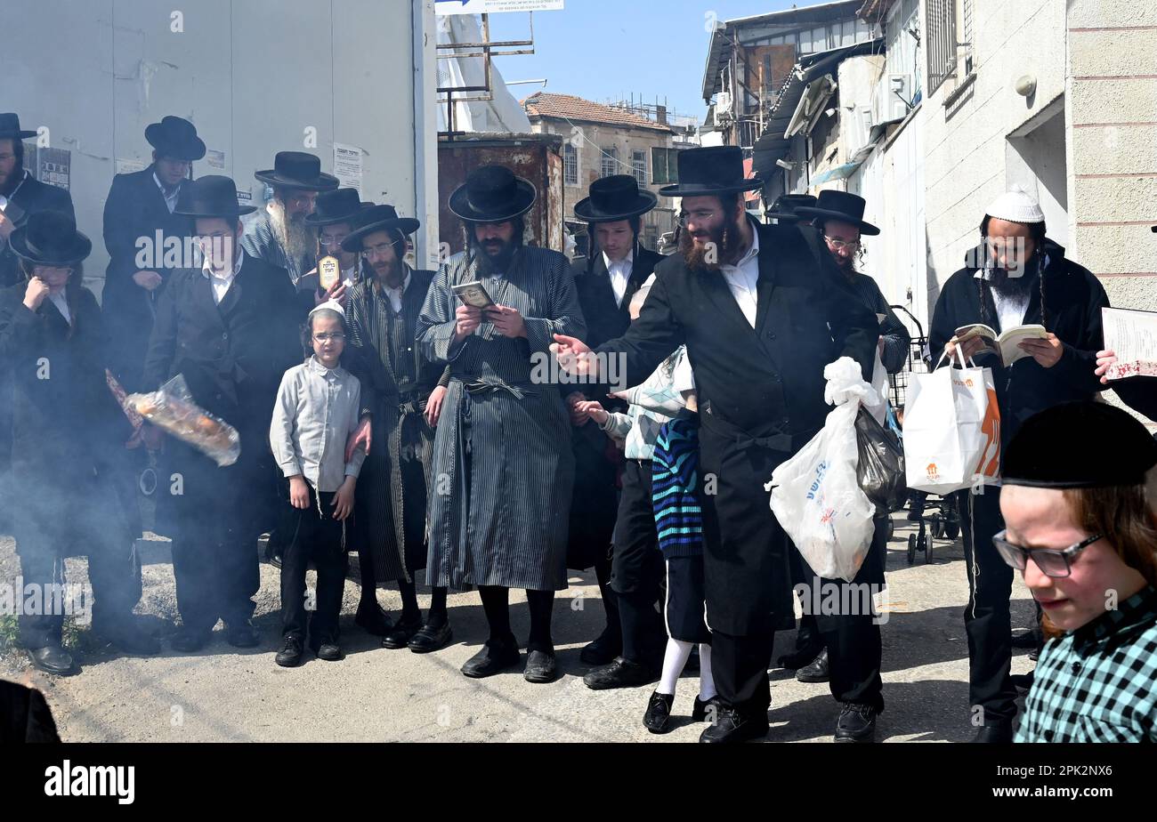 Jerusalem, Israel. 05th Apr, 2023. Ultra-Orthodox Jews Burn Leavened ...