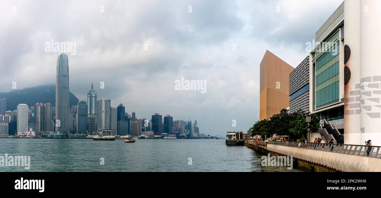Hong Kong Museum of Art, The Avenue of Stars and The Hong Kong Island Skyline, Hong Kong, China. Stock Photo