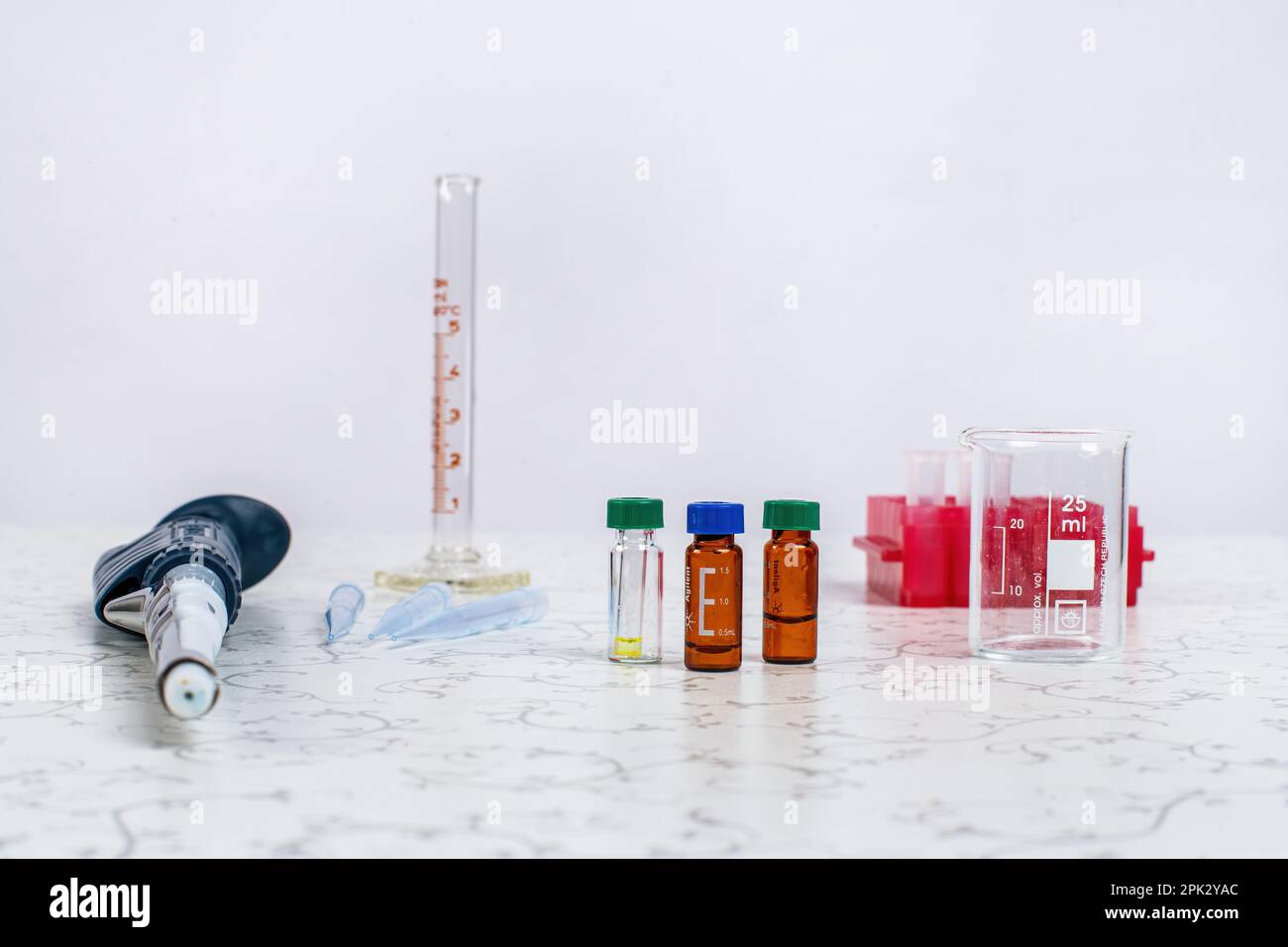 Medical and scientific laboratory equipment beaker, cylinder, pipette