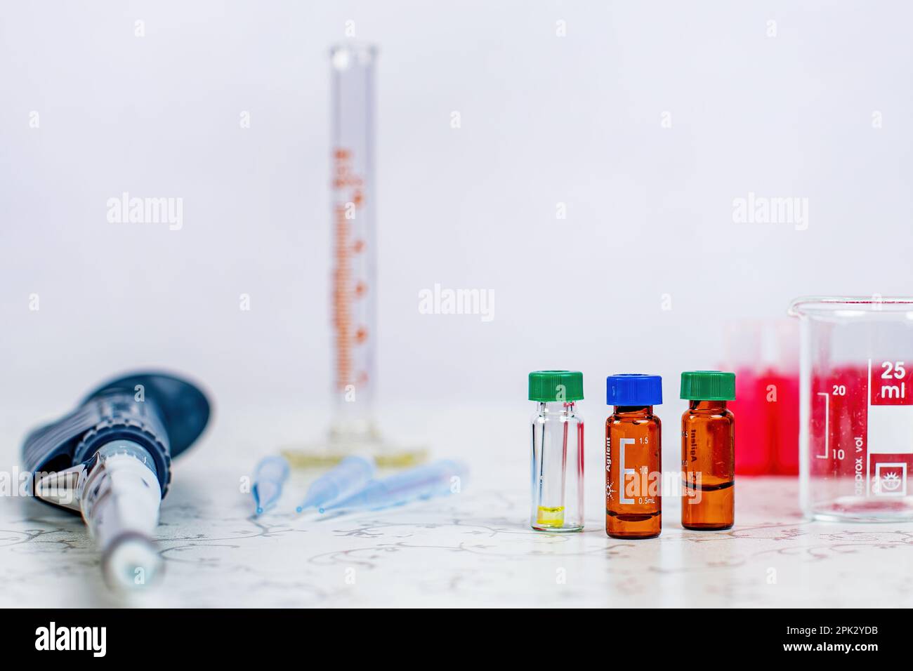 Medical and scientific laboratory equipment beaker, cylinder, pipette