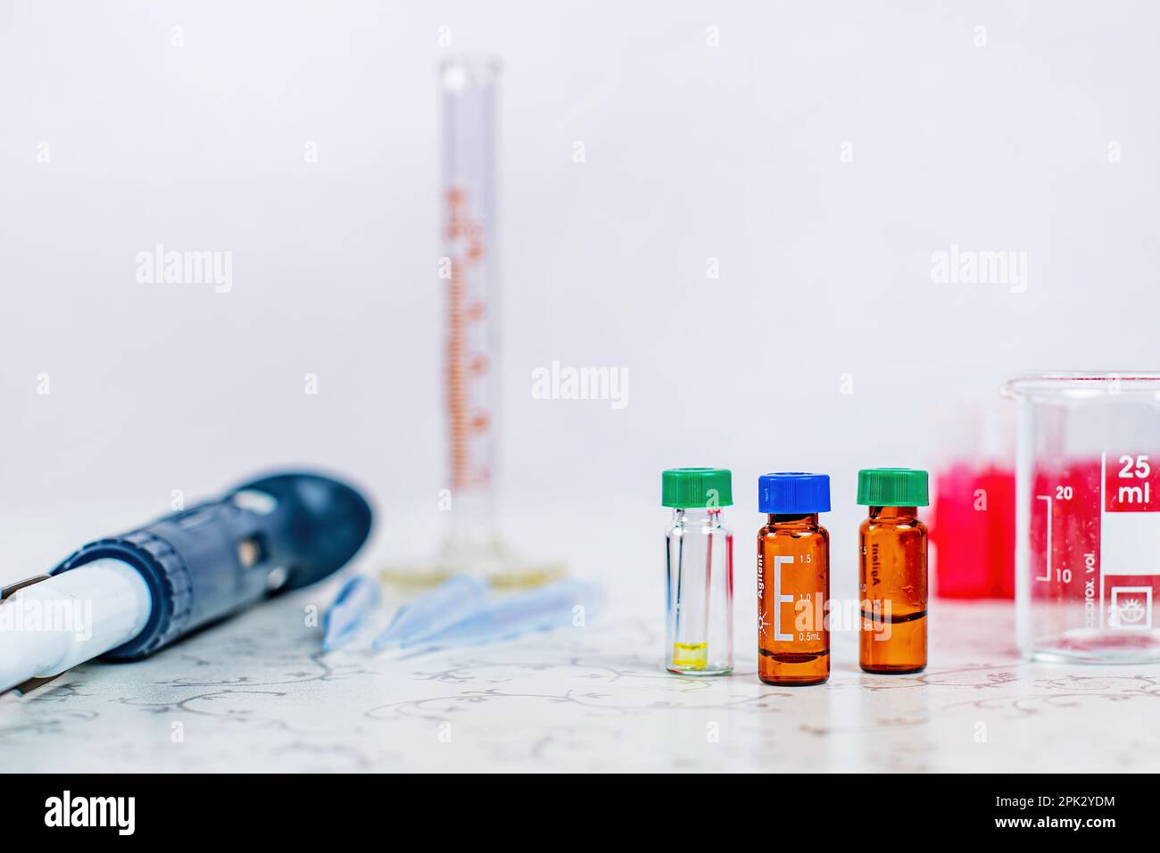 Medical and scientific laboratory equipment beaker, cylinder, pipette