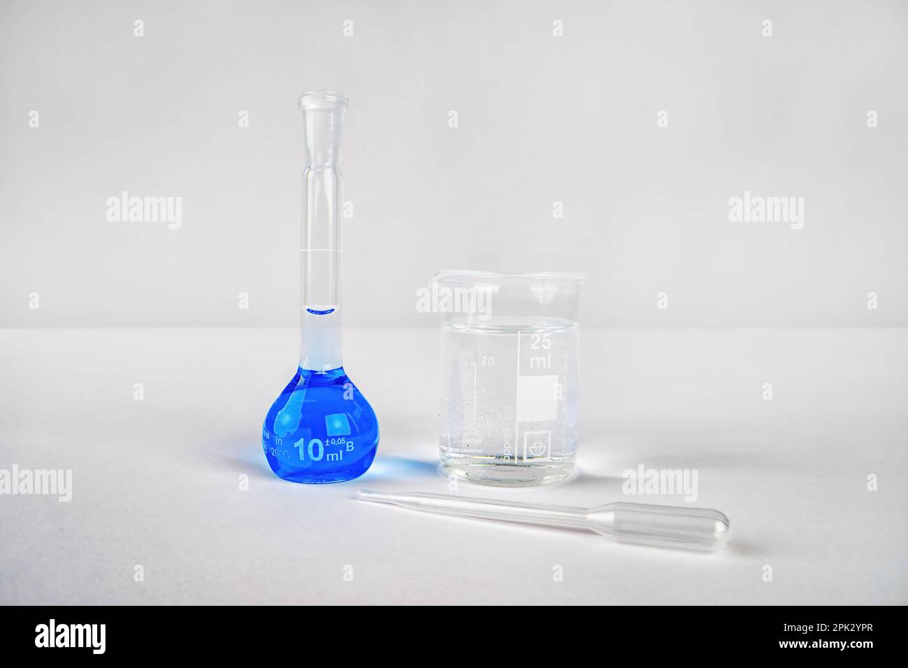 Medical and scientific laboratory equipment beaker, cylinder, pipette