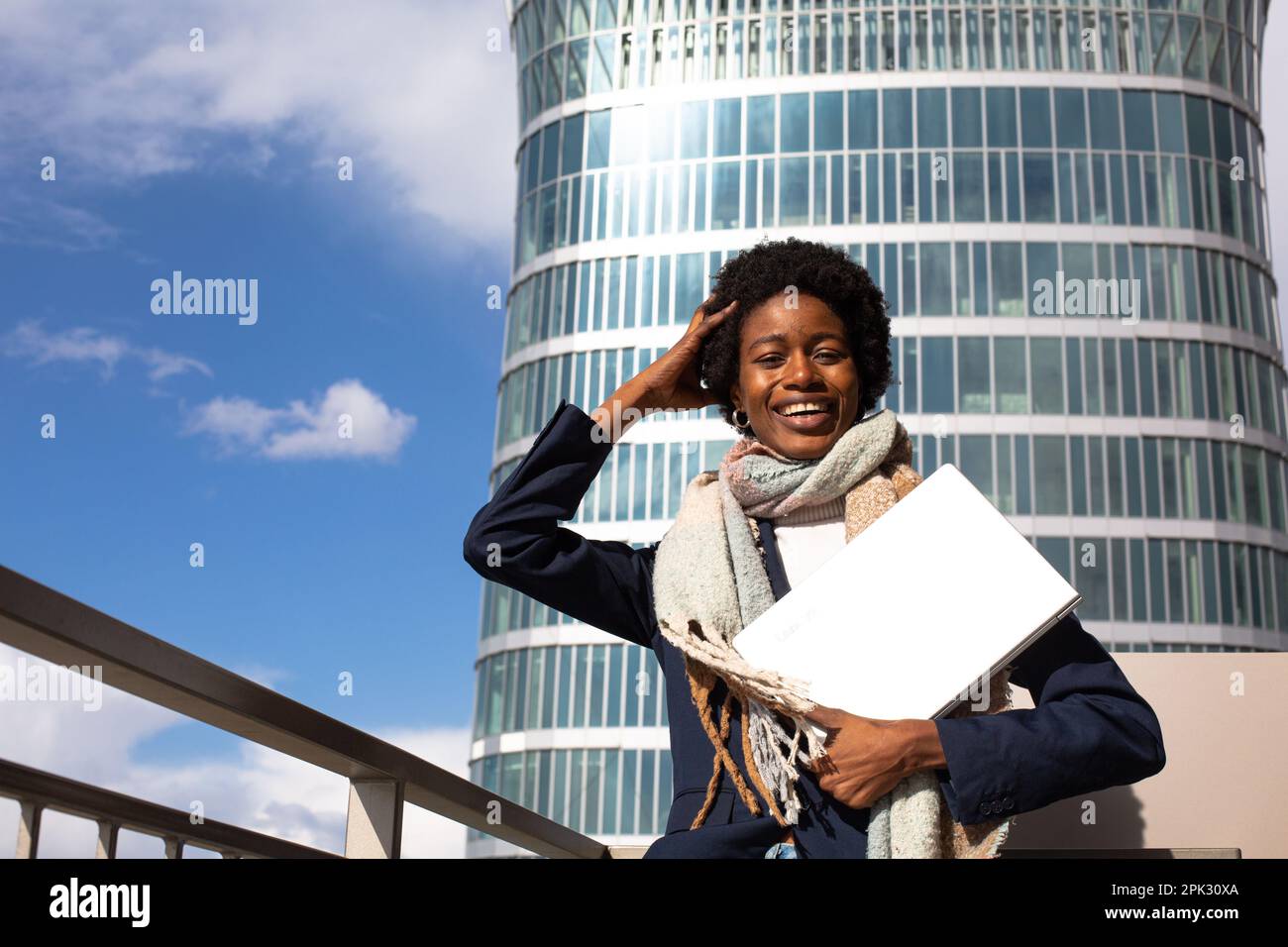 African woman hair model hi-res stock photography and images - Alamy