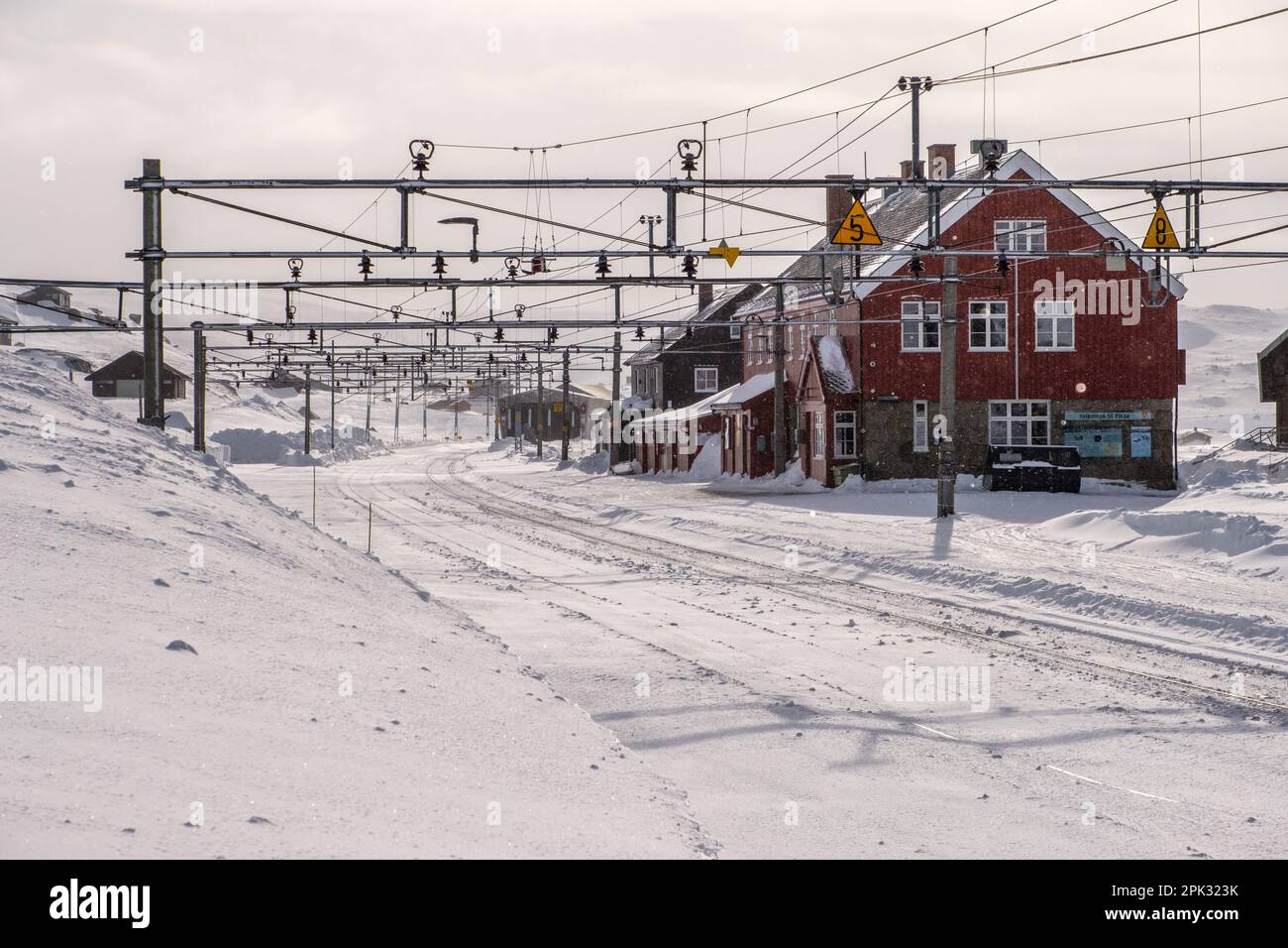 Finse in winter. Finse is a railway station on the Oslo to Bergen line, high on the Hardanger plateau in Norway Stock Photo