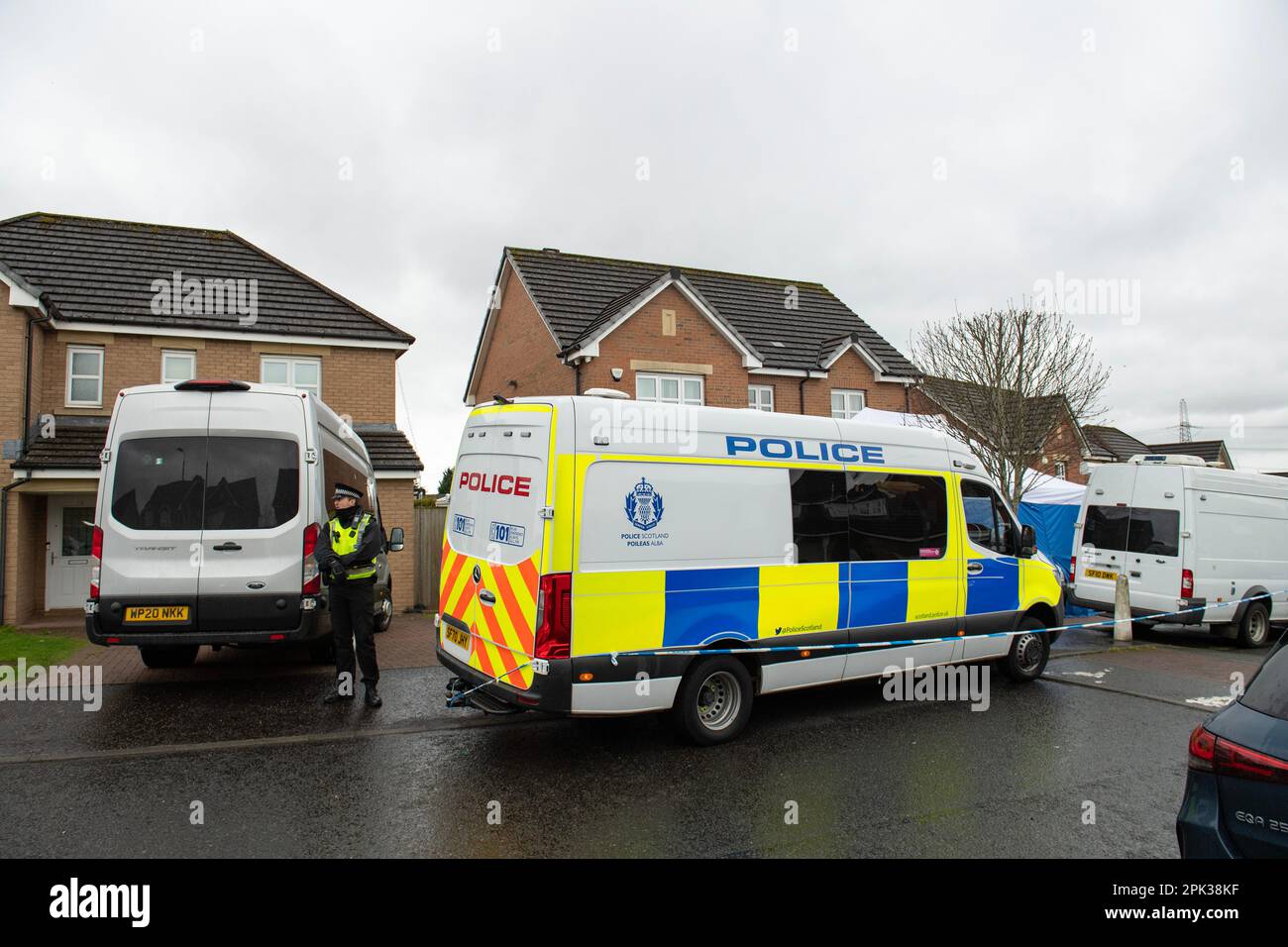 Glasgow, Scotland, UK. 5th Apr, 2023. PICTURED Police raid the house