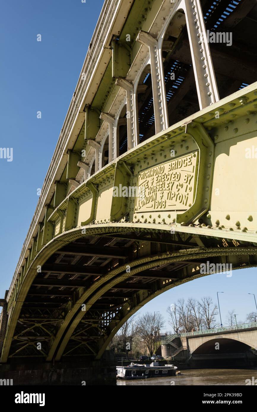 Closeup of steel girders and rivets on Richmond Railway Bridge, made & erected by The Horseley Co Ltd, London & Tipton, 1908, London, England, UK Stock Photo