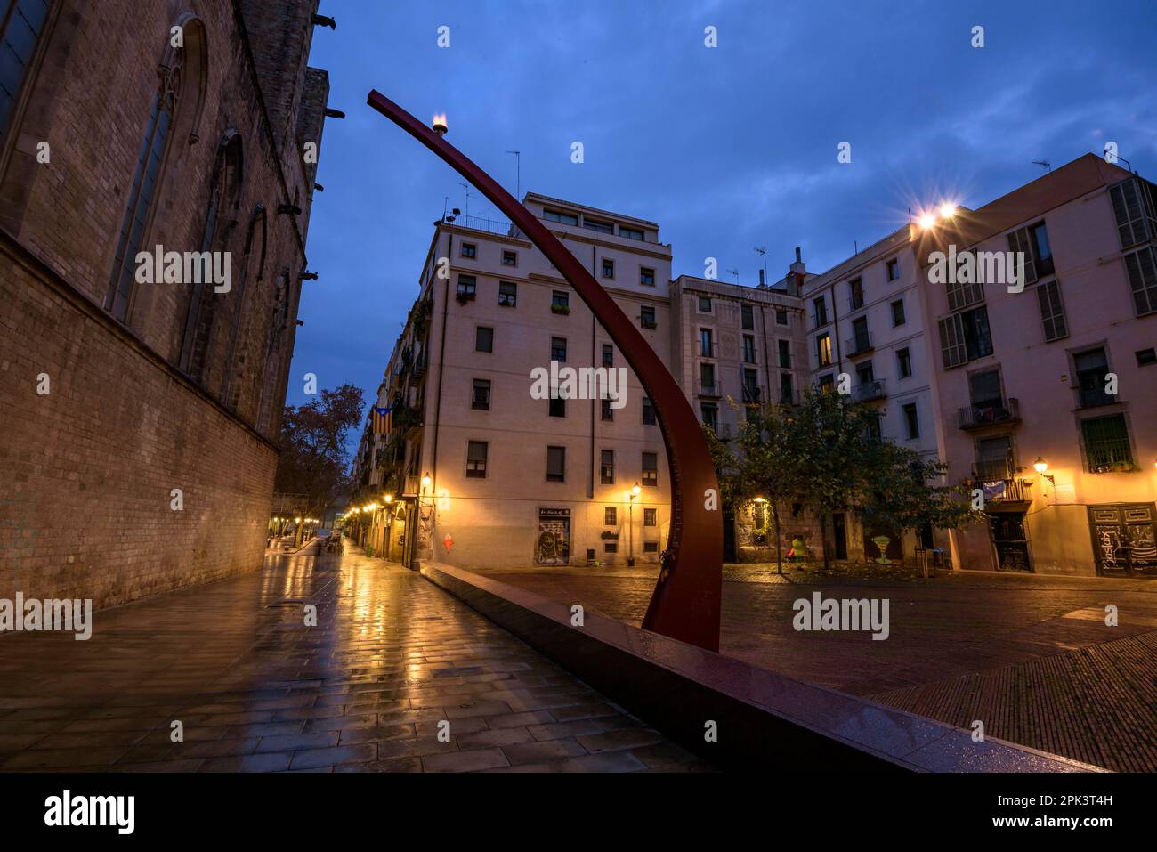 Fossar de les Moreres (mulberry pit) with the cauldron with a flame at night. It was one of the scenes of the siege of Barcelona in 1714 (Catalonia) Stock Photo