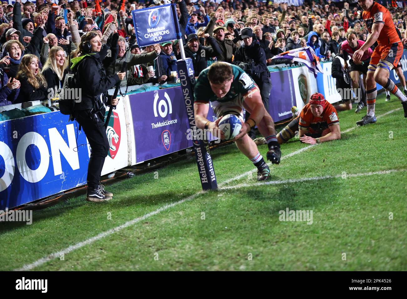 31.03.2022   Leicester, England. Rugby Union.                   Tigers Jasper Wiese scores a try in the 53rd minute of the Heineken Champions Cup quarter final match played between Leicester Tigers and Edinburgh Rugby at the Mattioli Woods Welford Road Stadium, Leicester.  © Phil Hutchinson Stock Photo