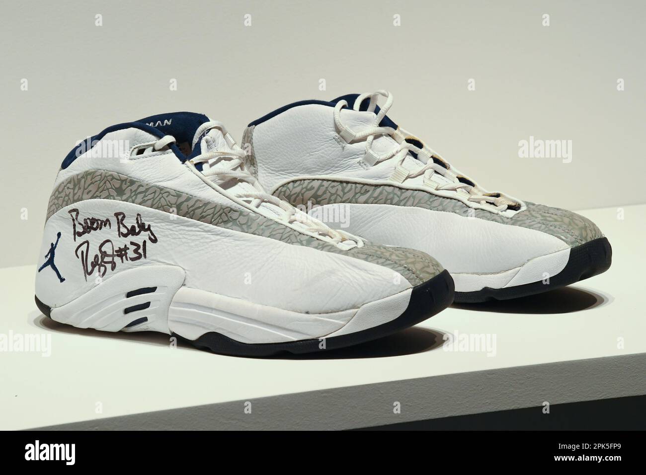 Luxury Lv Air Jordan 13 Sneaker Form Jordan 13 Sneaker Hot 2022