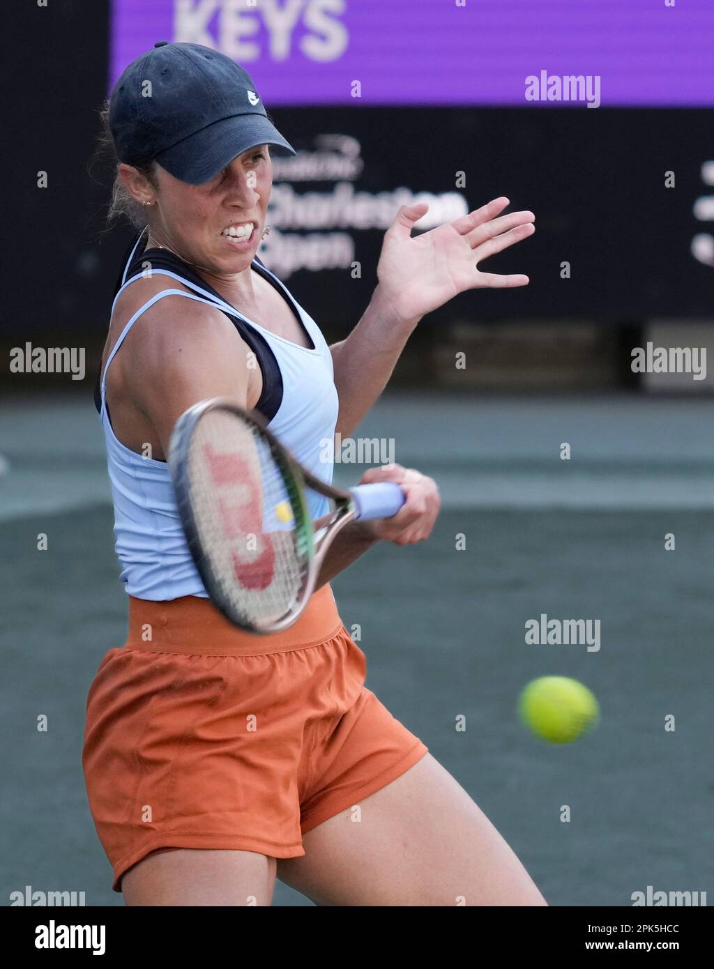 South Carolina, USA, Charleston, South Carolina, USA, April 5, 2023: Madison Keys (USA) defeated Hailey Baptiste (USA) 6-1, 6-3, at the Credit One Charleston Open being played at Family Circle Tennis Center in Charleston, South Carolina/USA © Leslie Billman/Tennisclix/Cal Sport Media Stock Photo