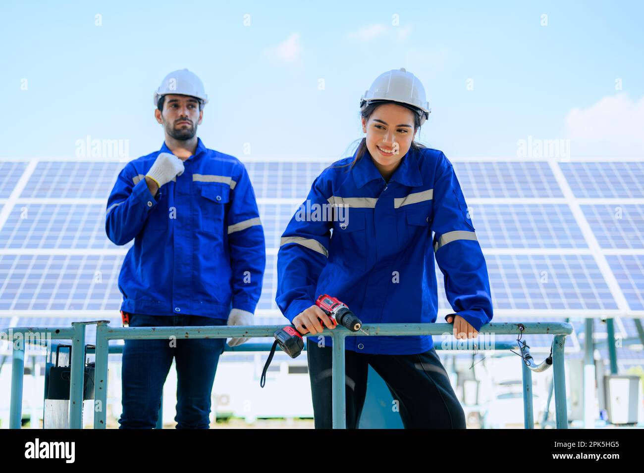 Solar panel station, Engineer installing solar panel at solar energy ...