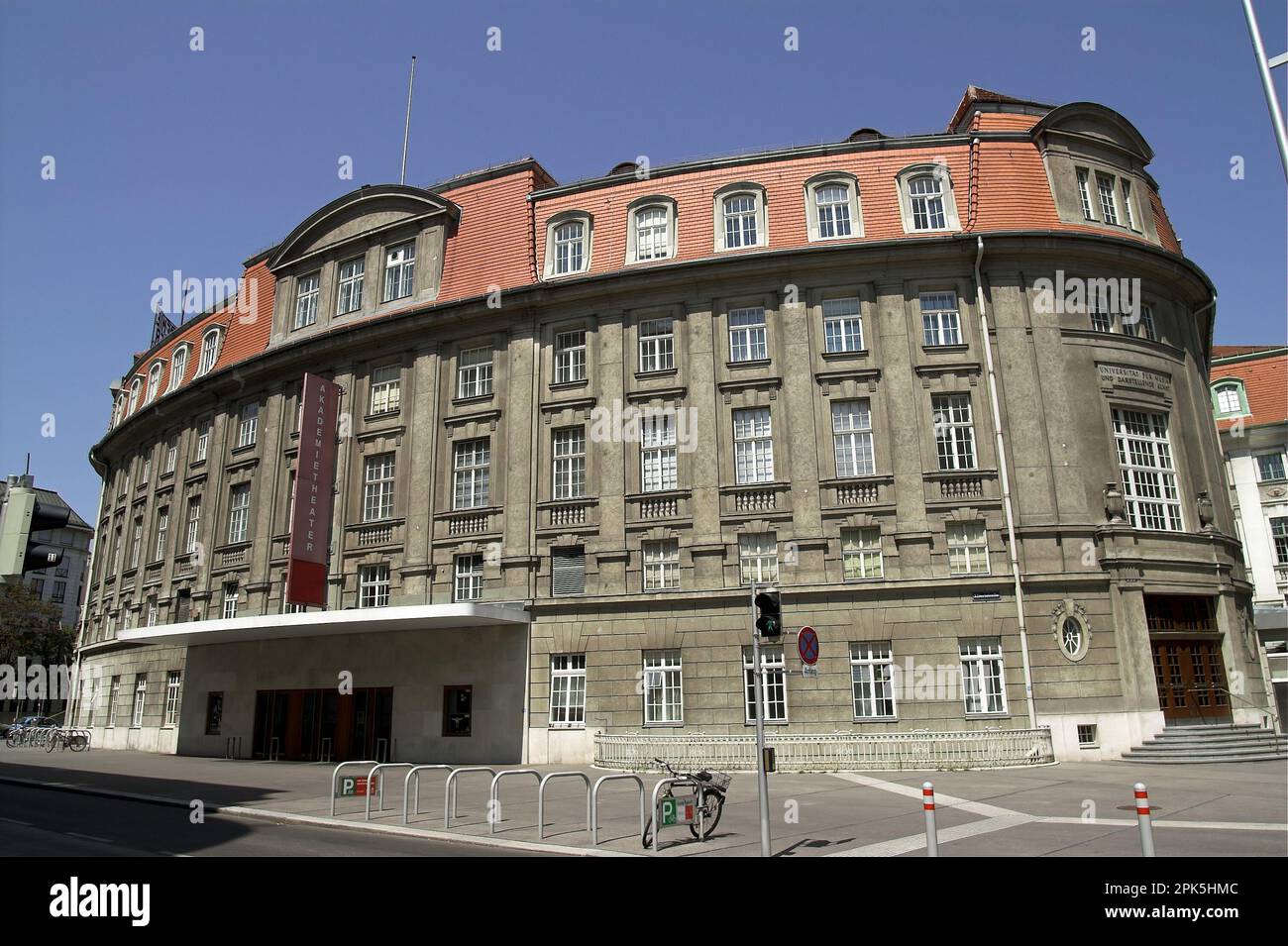 Wiedeń, Wien, Vienna, Austria, Akademietheater; Universität für Musik und darstellende Kunst; University of Music and Performing Arts Stock Photo