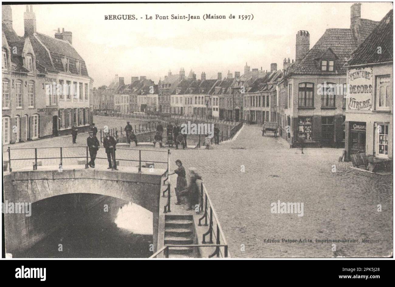 Postcard: Bergues - Le Pont Saint-Jean (House of 1597), feels Feb 1915 Stock Photo
