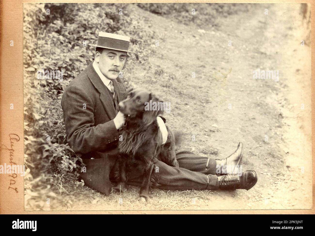 John Hook and dog, August 1907 Stock Photo