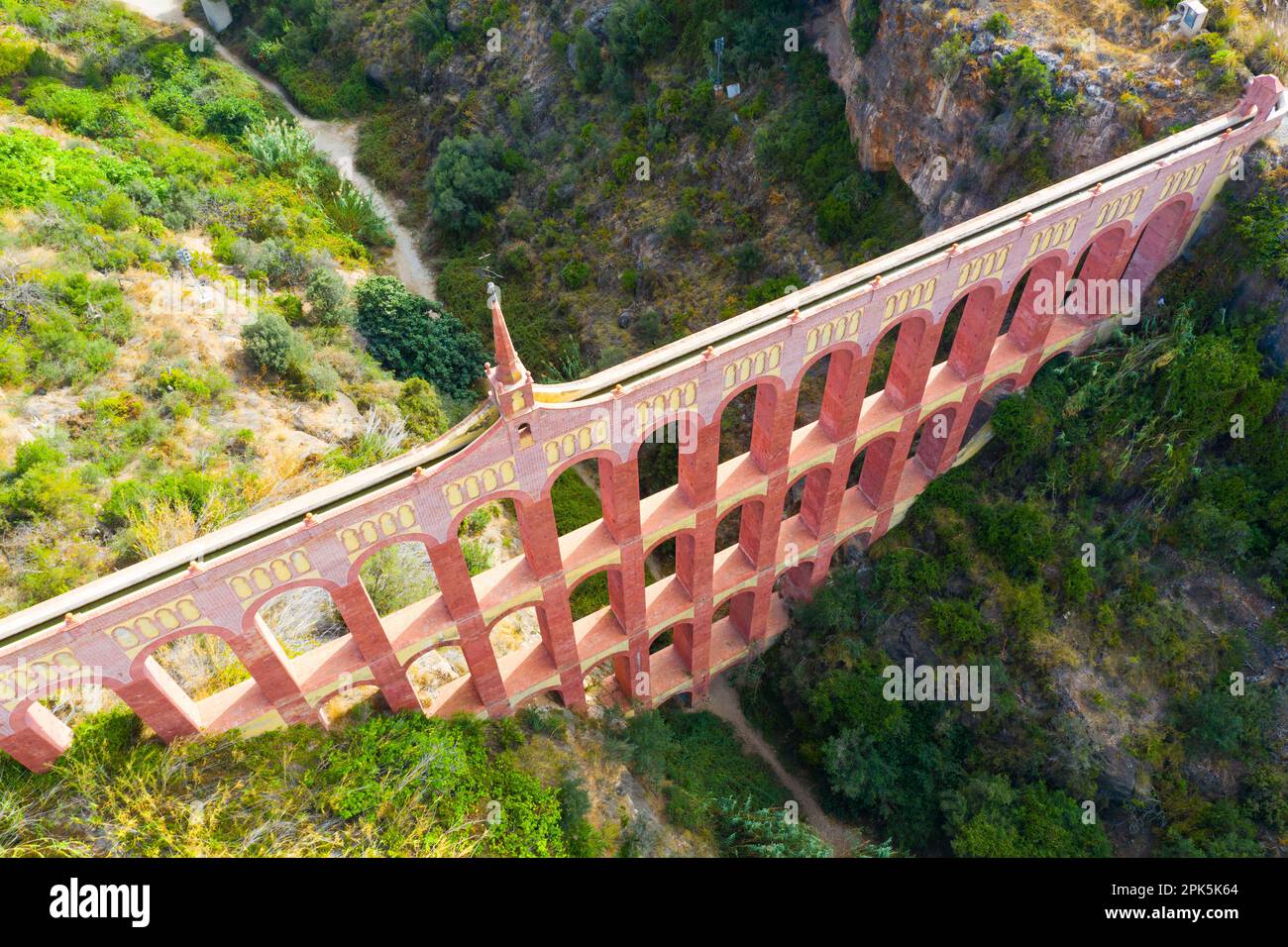 Puente águila hires stock photography and images Alamy