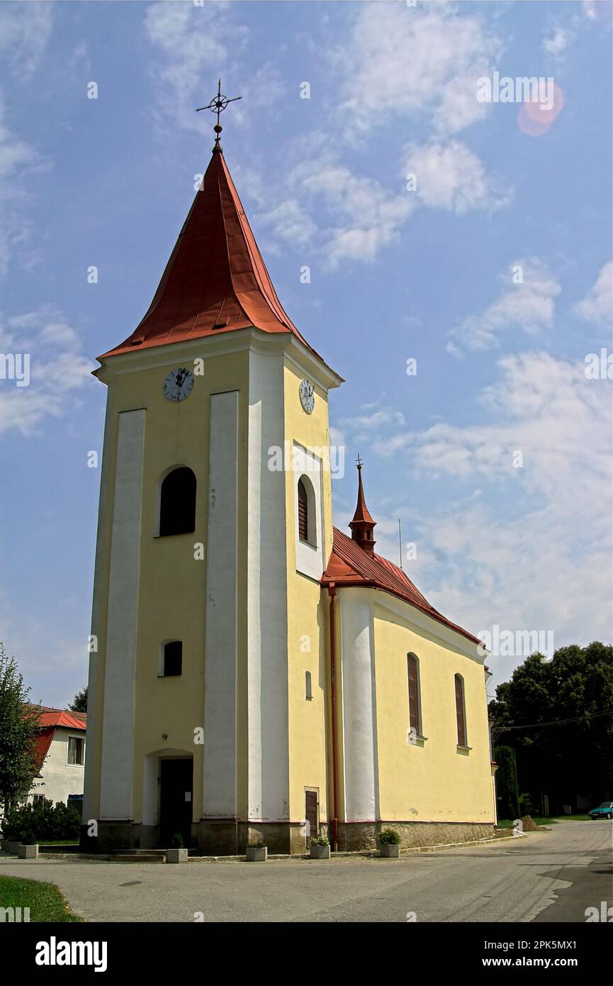Kaliště, Czechy, Czechia, Tschechien, Church of Saint John the Baptist; Kirche des Heiligen Johannes des Täufers; Iglesia de San Juan Bautista Stock Photo