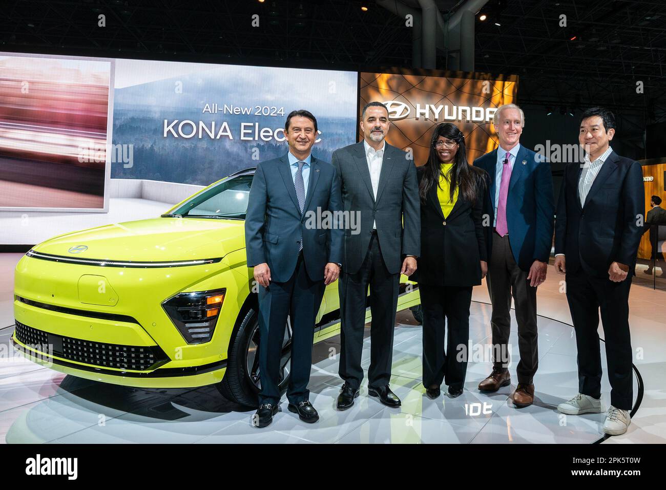 New York, New York, USA. 5th Apr, 2023. Jose Munoz, Randy Parker, Olabisi Boyle, Kevin Reilly, SangYup Lee pose during press day at New York International Autoshow at Jacob Javits Center (Credit Image: © Lev Radin/Pacific Press via ZUMA Press Wire) EDITORIAL USAGE ONLY! Not for Commercial USAGE! Stock Photo