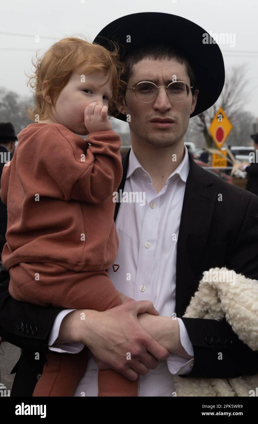 VKontakte Ferro tarmogida porno Qizni mashinada sikish videosi