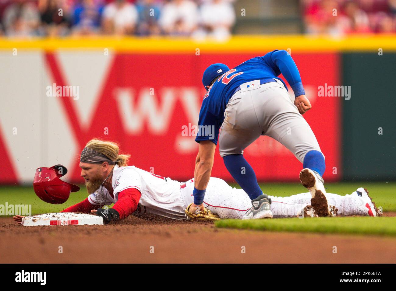 Chicago Cubs shortstop Dansby Swanson plays in a baseball game against the  Cincinnati Reds in Cincinnati, Tuesday, April 4, 2023. (AP Photo/Jeff Dean  Stock Photo - Alamy