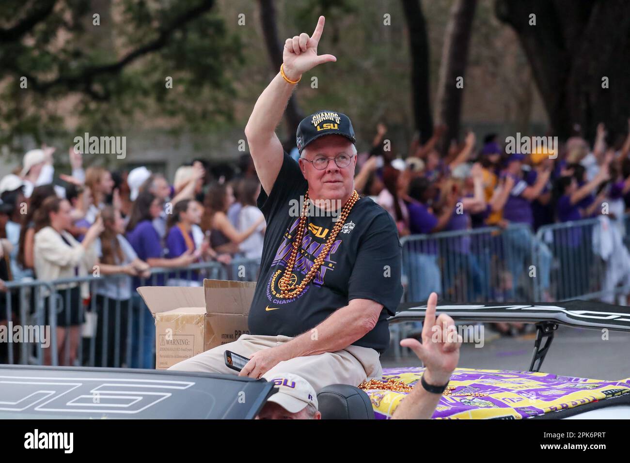 Baton Rouge, LA, USA. 5th Apr, 2023. LSU Assistant Coach Bob Starkey holds up the L sign during