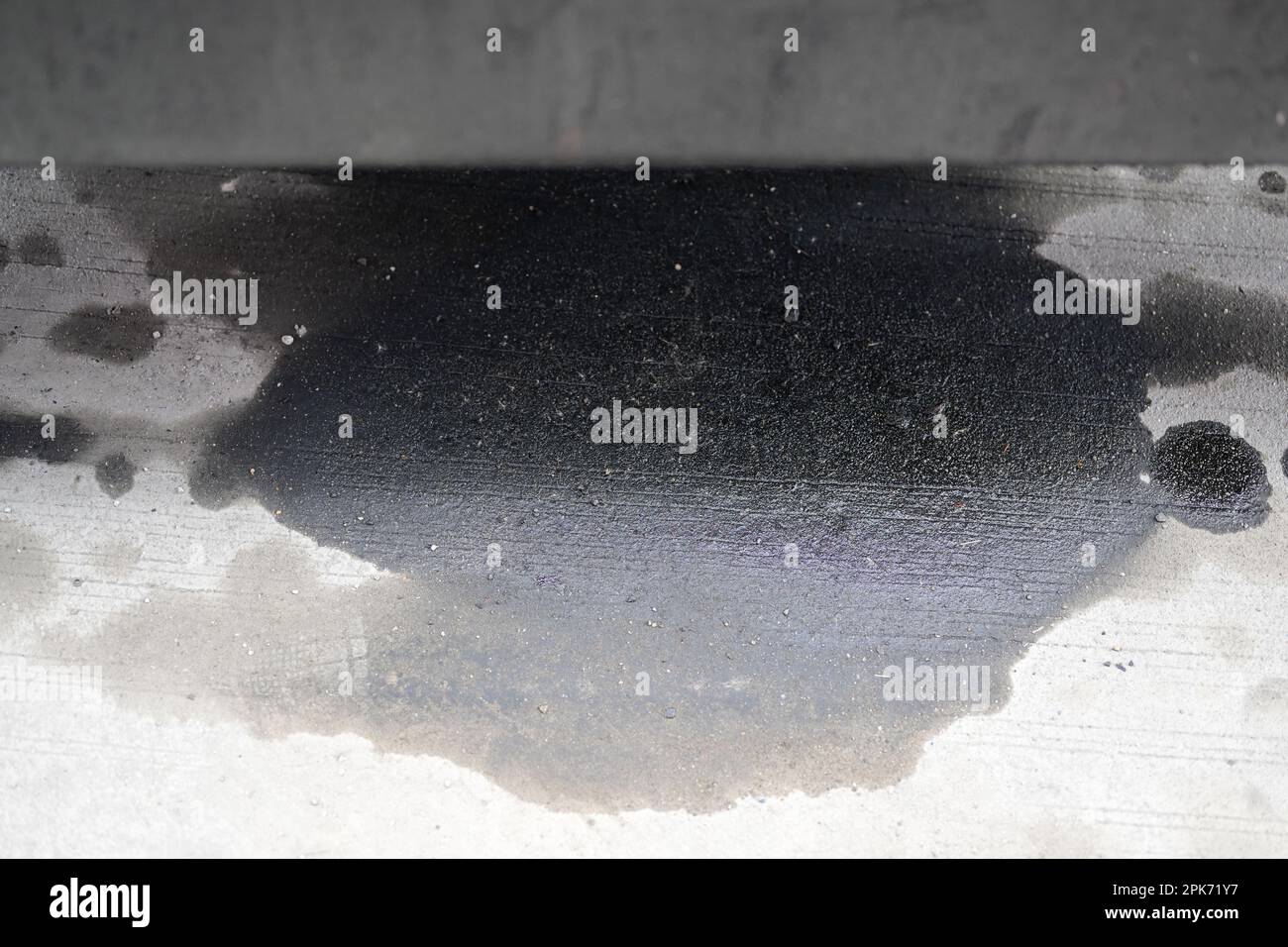 Car oil cement hires stock photography and images Alamy