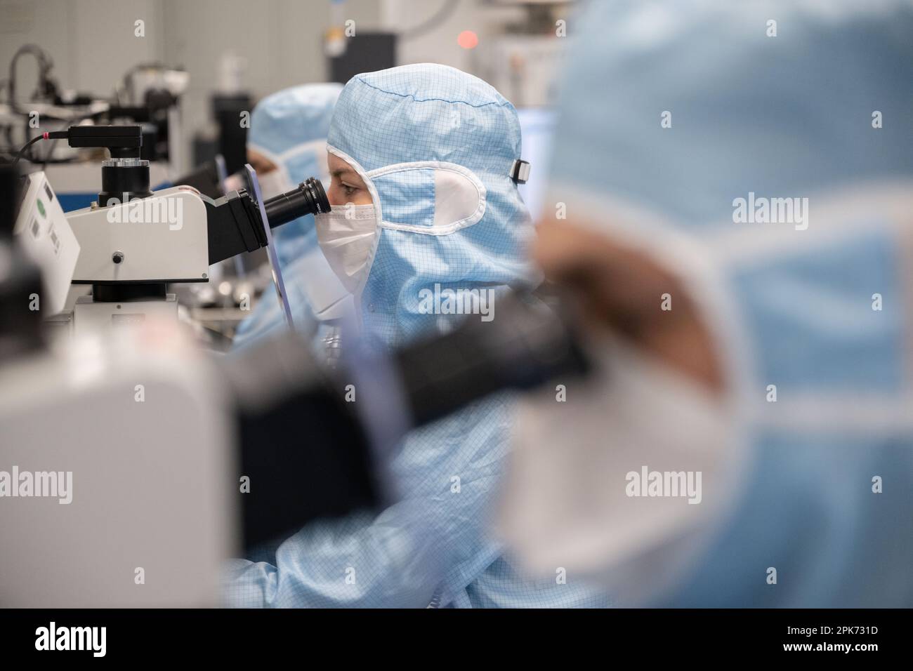Ulm, Germany. 04th Apr, 2023. Employees of Trumpf Photonic Components