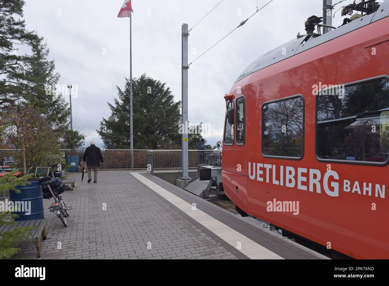 The Uetliberg S10 line train at the summit station of the Uetliberg