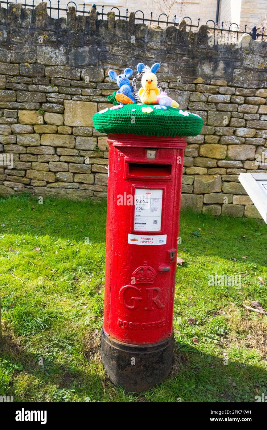 Postbox toppers uk hi-res stock photography and images - Alamy