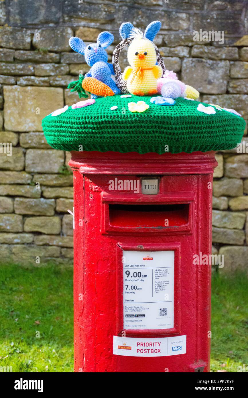 Postbox toppers uk hi-res stock photography and images - Alamy
