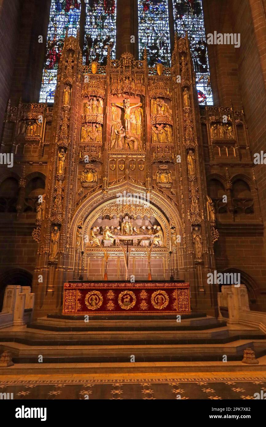High altar and Reredos dressed with palms, at the Anglican Cathedral interior, St James Mt, St James Road, Liverpool , Merseyside, England, UK, L1 7AZ Stock Photo