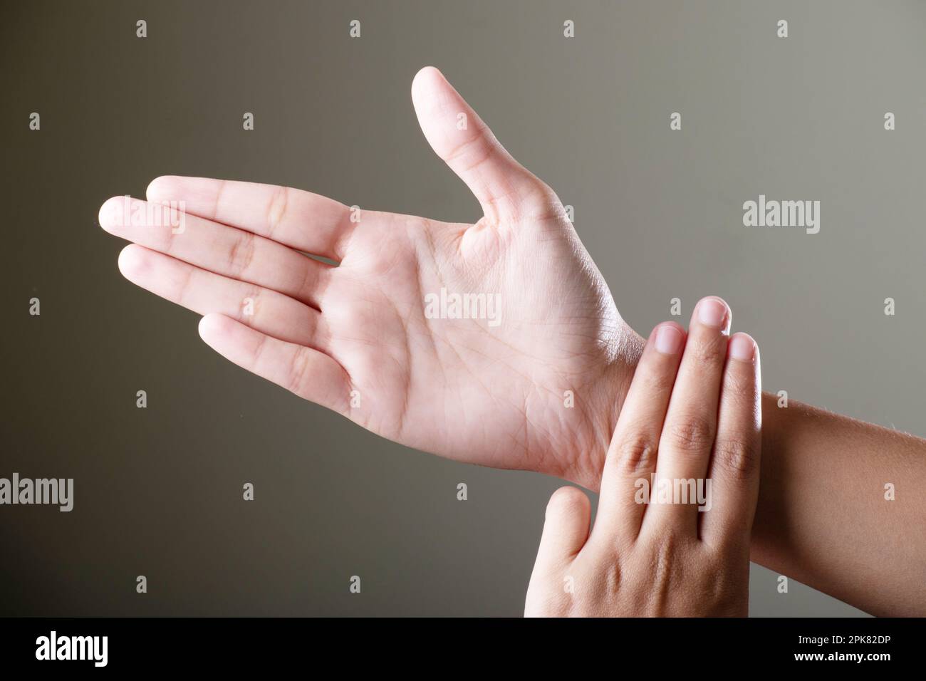 Female hand self checking pulse rate Stock Photo Alamy